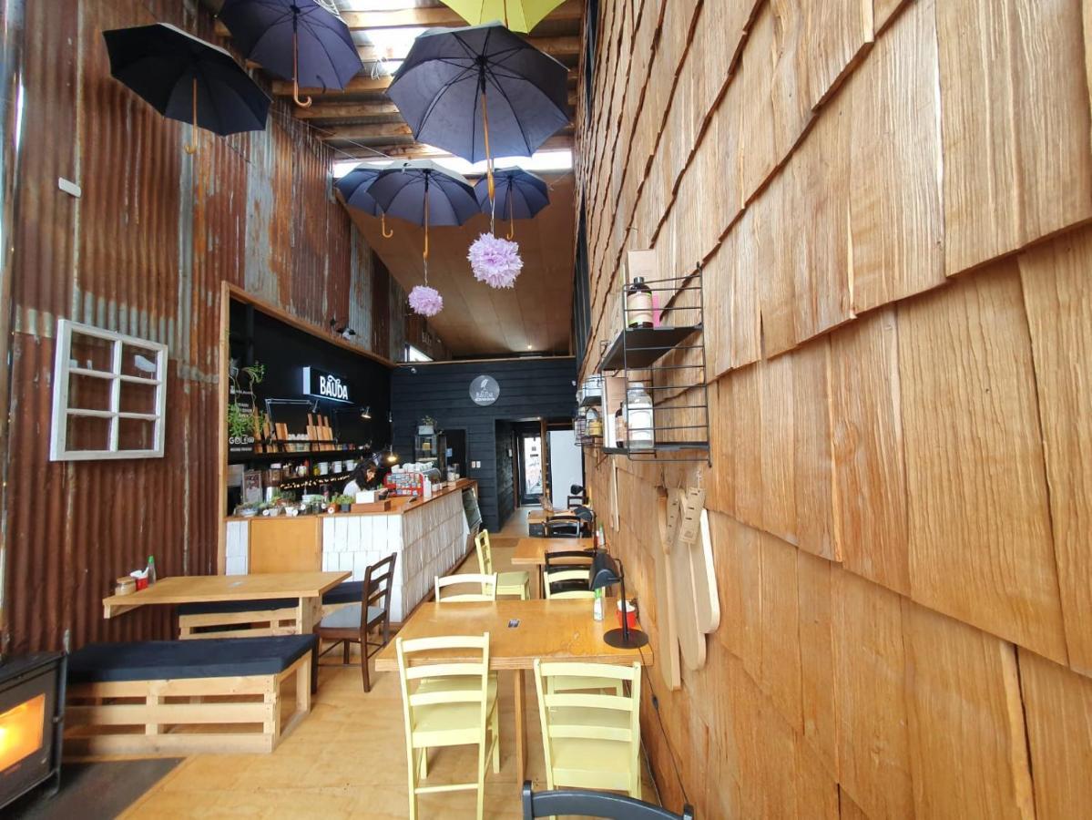 Hotel & Cafe Bauda Кастро Екстер'єр фото