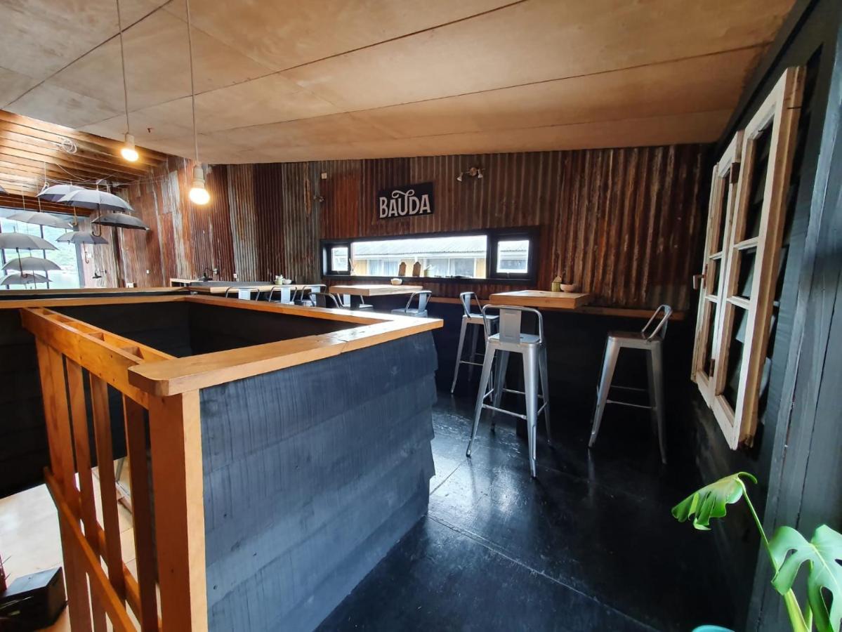 Hotel & Cafe Bauda Кастро Екстер'єр фото