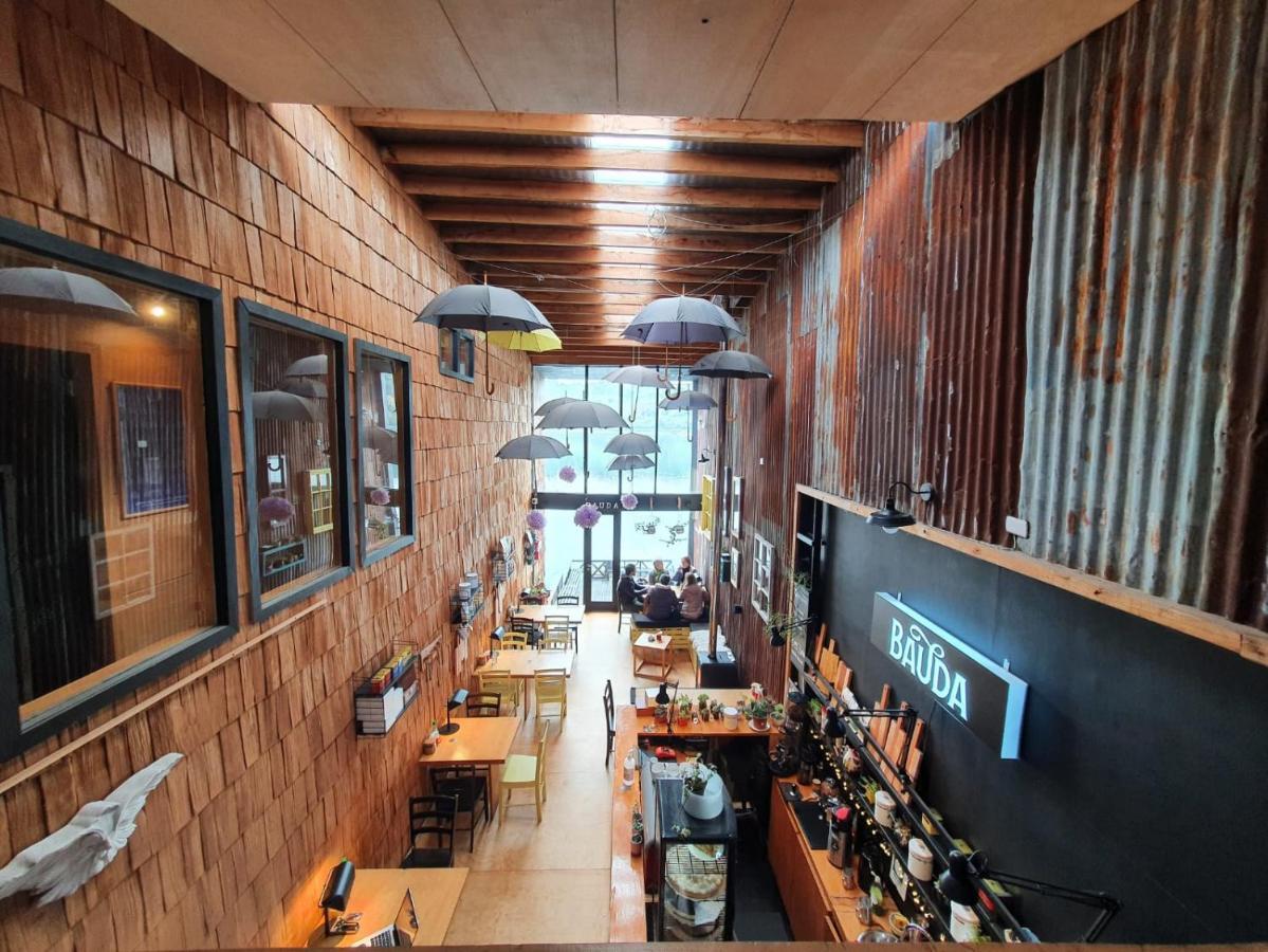 Hotel & Cafe Bauda Кастро Екстер'єр фото